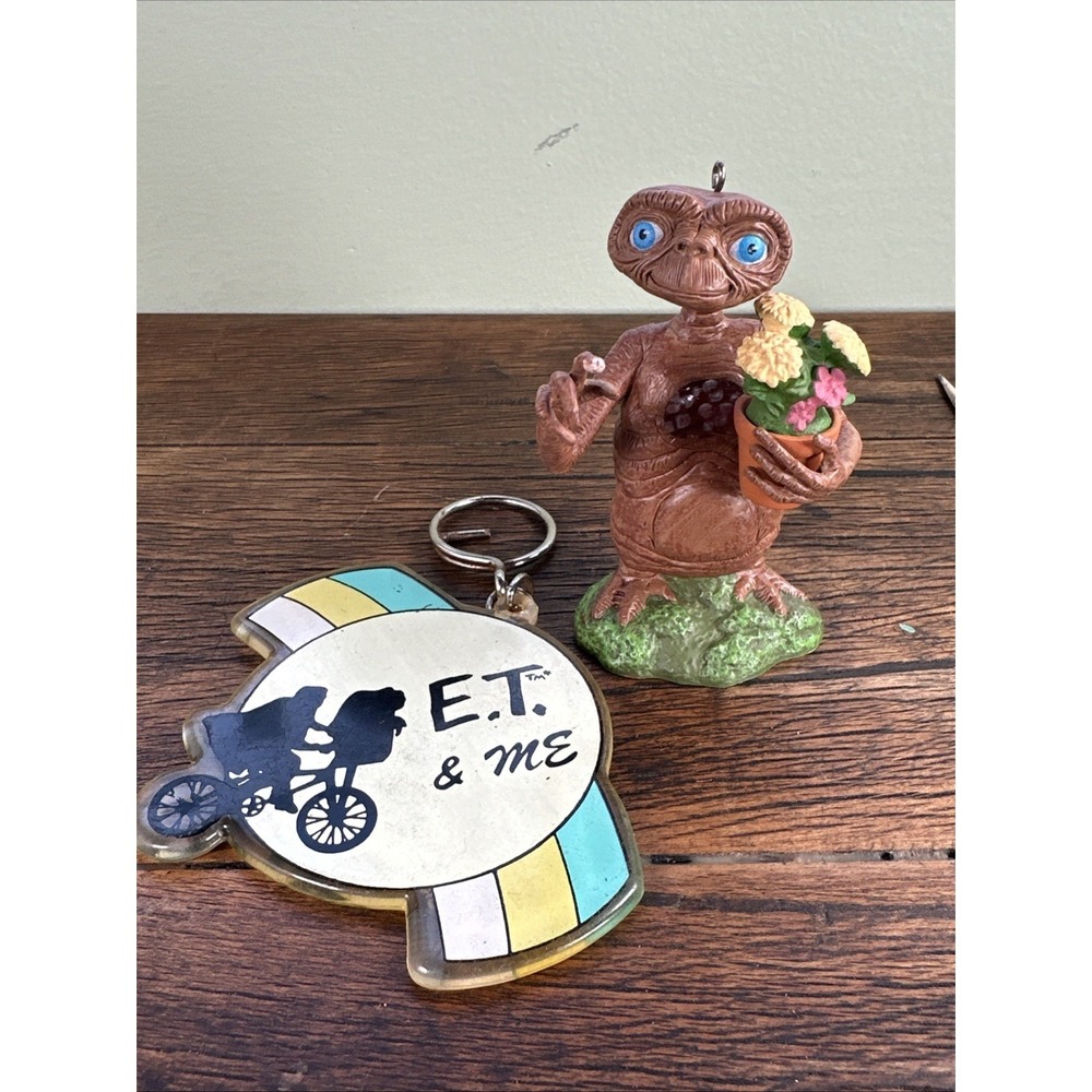 E.T. 30th Anniversary Ornament 2012 Hallmark Keepsake + 1982 E.T. & Me Keychain
